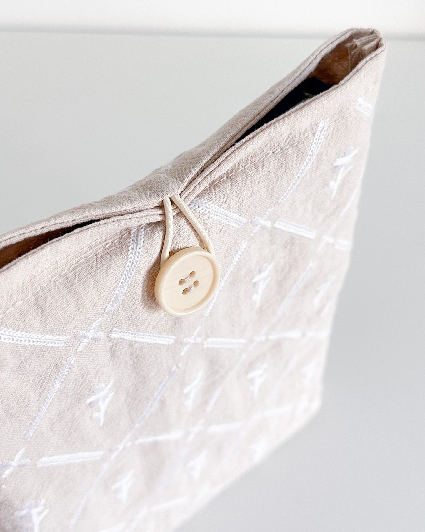 Linen Pouch - White Florals