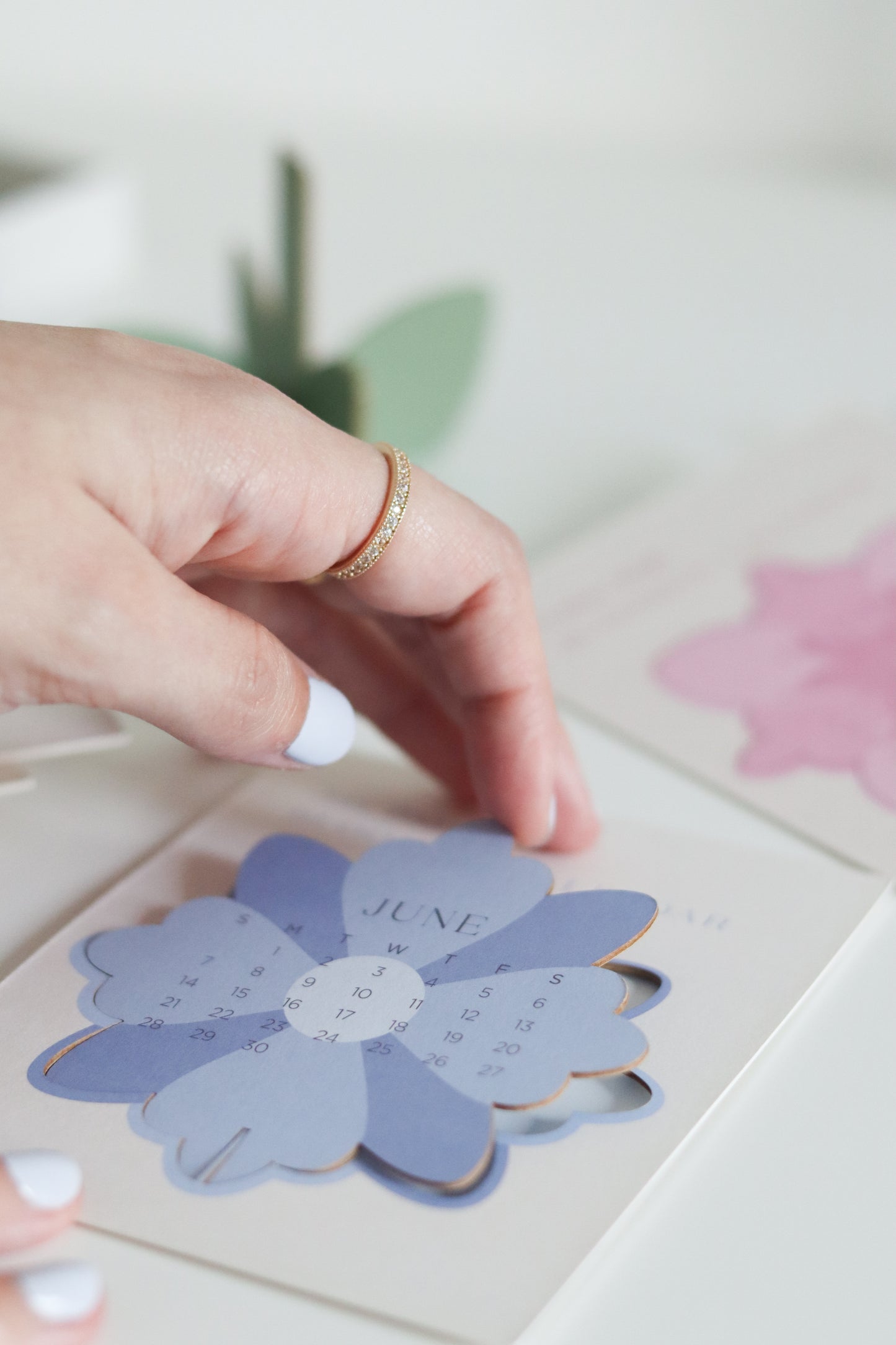 2026 Floral Desk Calendar