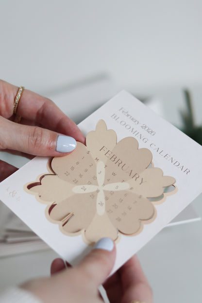 2026 Floral Desk Calendar