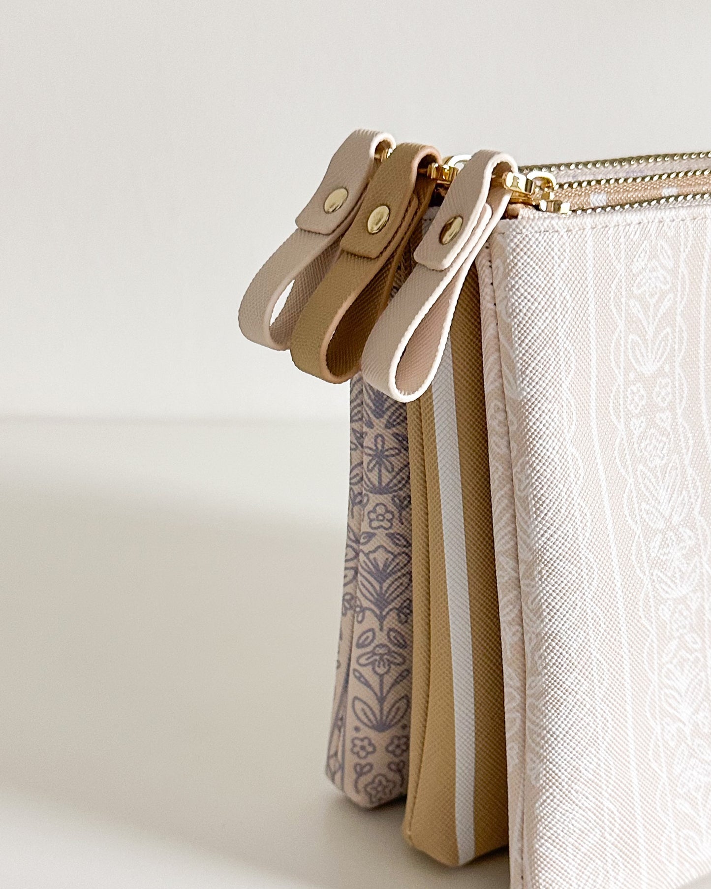 Striped Pouch - Oat Yellow